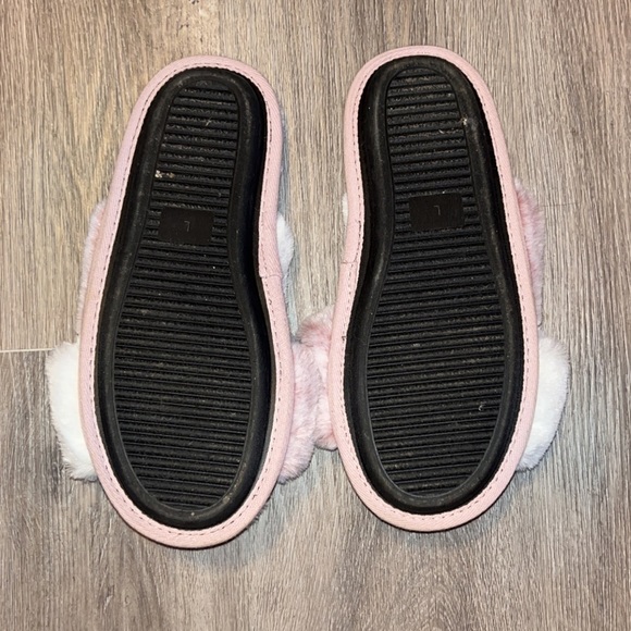 Victoria’s Secret Slippers - Picture 3 of 3